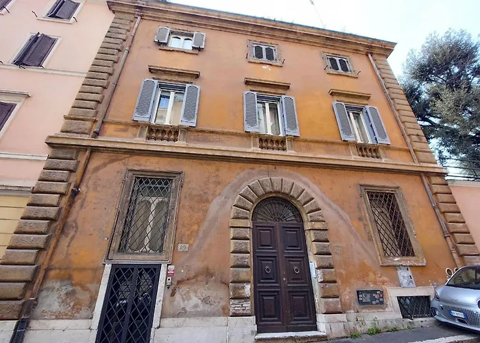 Apartment In Centre Via Gregoriana By Halldis